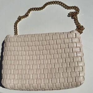 Abercrombie & Fitch Cream Woven Shoulder Bag with Gold Chain